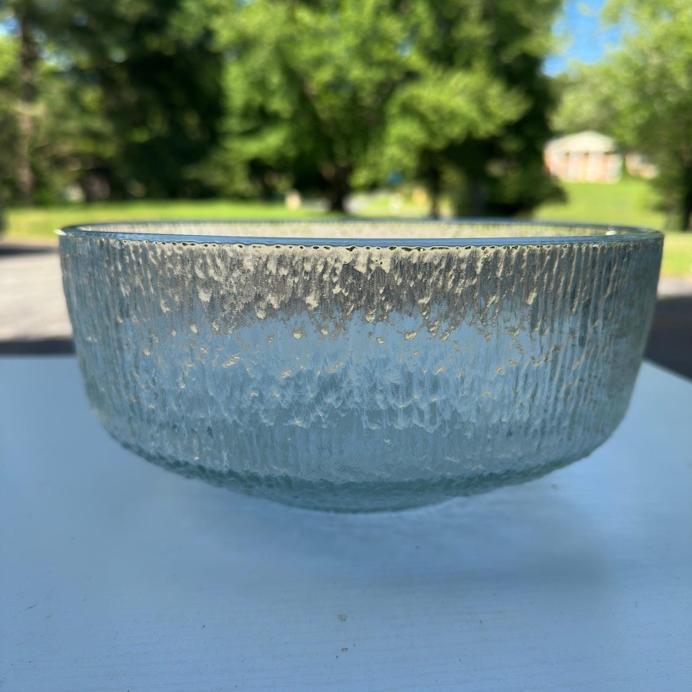 Iittala Ultima Thule 7.5" Serving‎ Bowl Textured Glass Vintage Tapio Wirkkala